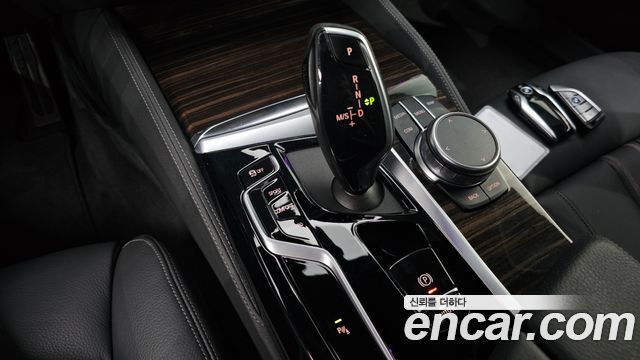 BMW 5-Series 520i M Sport