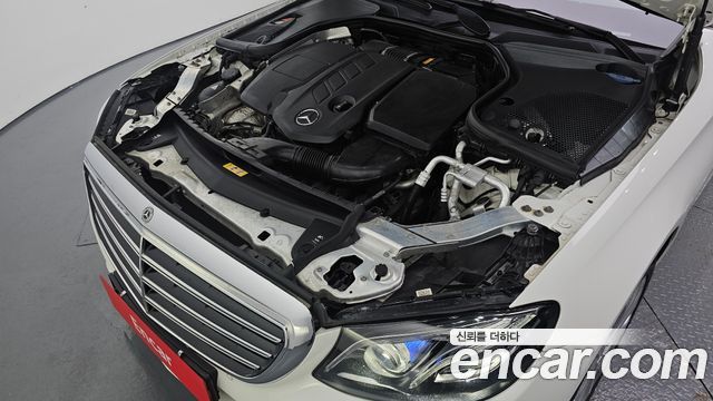 Mercedes-Benz E-Class E220d Exclusive