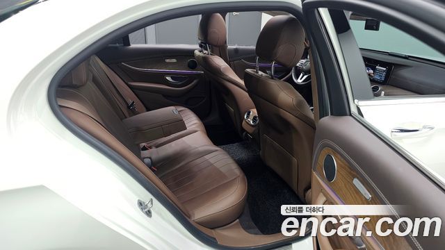 Mercedes-Benz E-Class E220d Exclusive