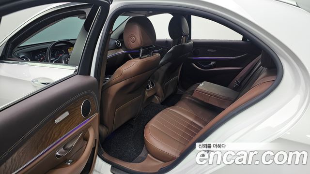 Mercedes-Benz E-Class E220d Exclusive