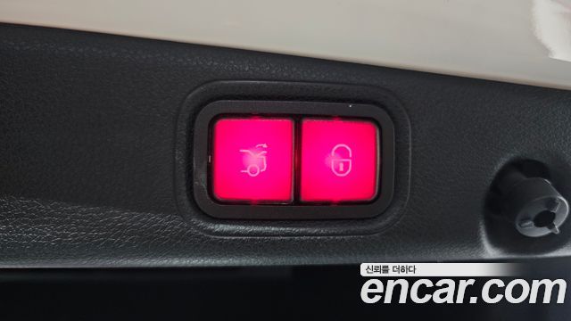 Mercedes-Benz E-Class E220d Exclusive