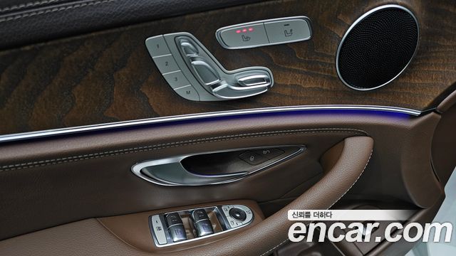 Mercedes-Benz E-Class E220d Exclusive