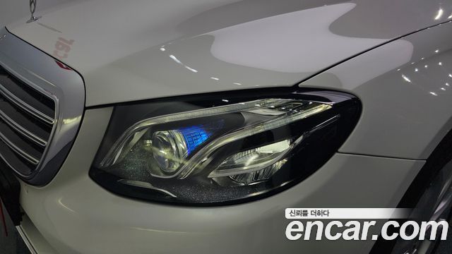 Mercedes-Benz E-Class E220d Exclusive