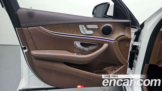 Mercedes-Benz E-Class E220d Exclusive