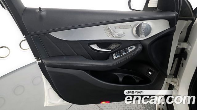 Mercedes-Benz GLC-Class GLC300 4MATIC AMG Line