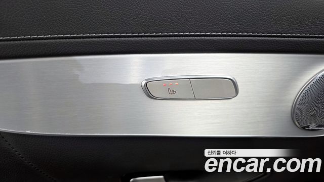 Mercedes-Benz GLC-Class GLC300 4MATIC AMG Line