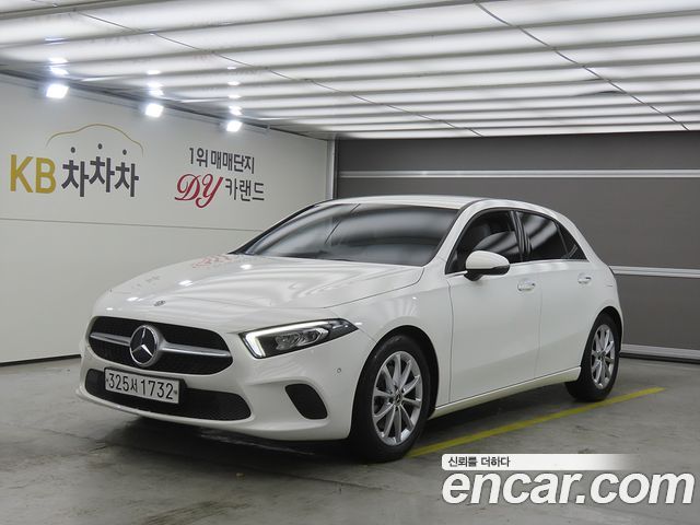 Mercedes-Benz A-Class A220 Hatchback