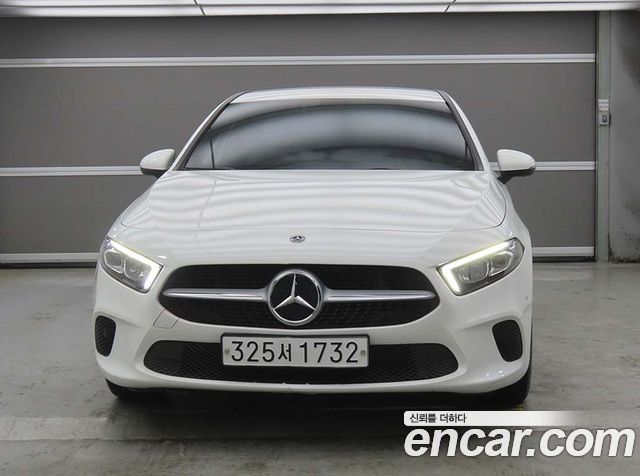 Mercedes-Benz A-Class A220 Hatchback