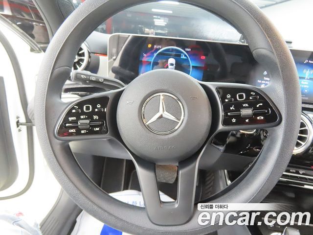 Mercedes-Benz A-Class A220 Hatchback