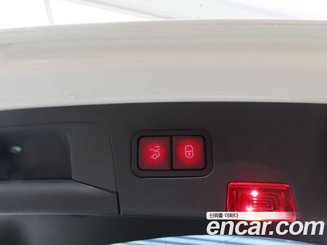 Mercedes-Benz A-Class A220 Hatchback