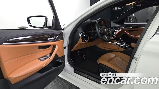 BMW 5-Series 520i M Sport