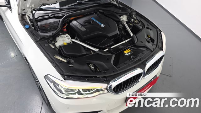 BMW 5-Series 530e M Sport