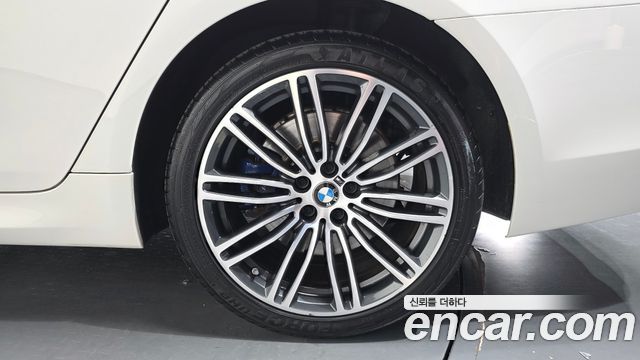 BMW 5-Series 530e M Sport