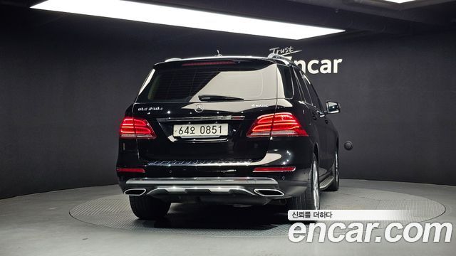 Mercedes-Benz GLE-Class GLE250 d 4MATIC