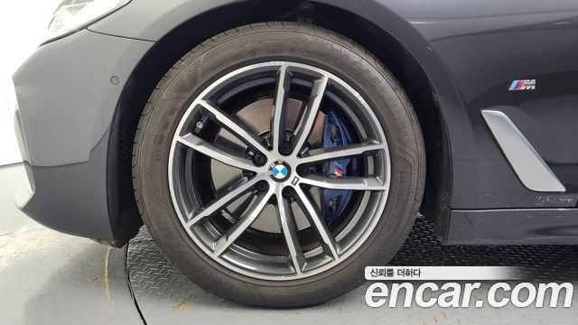 BMW 5-Series 520i M Sport