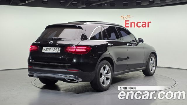 Mercedes-Benz GLC-Class GLC220 d 4MATIC