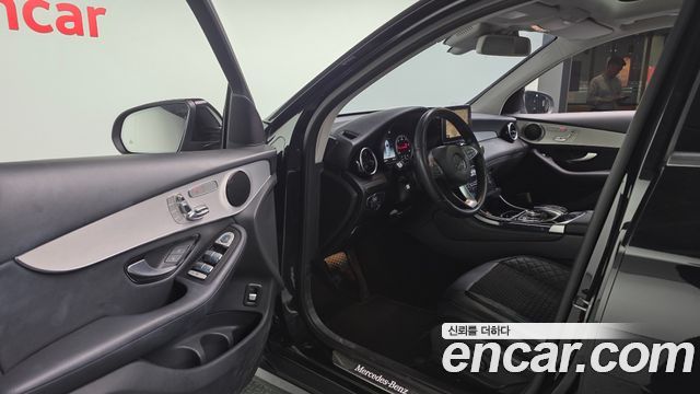 Mercedes-Benz GLC-Class GLC220 d 4MATIC