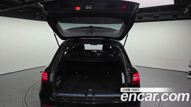 Mercedes-Benz GLC-Class GLC220 d 4MATIC