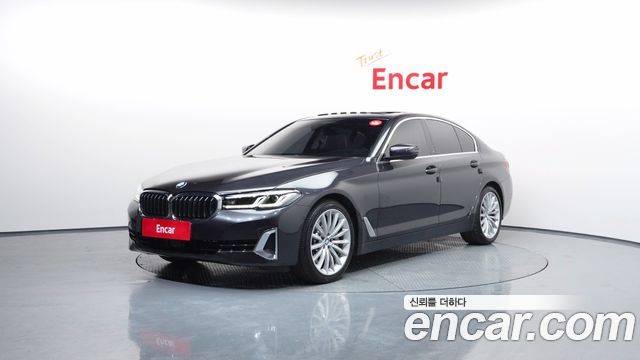 BMW 5-Series 530i Luxury