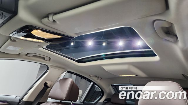 BMW 5-Series 530i Luxury