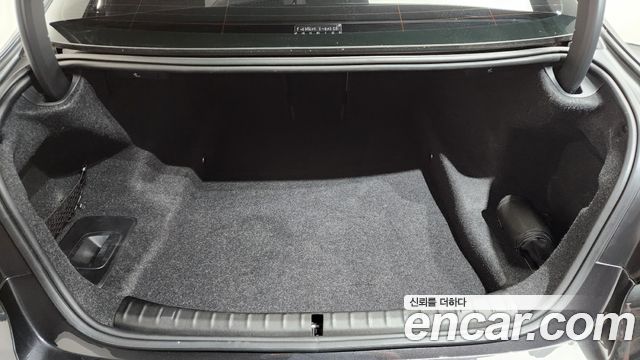BMW 5-Series 530i Luxury
