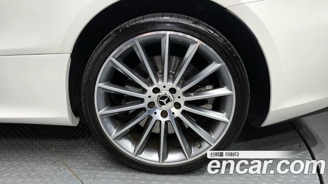 Mercedes-Benz E-Class E400 Cabriolet