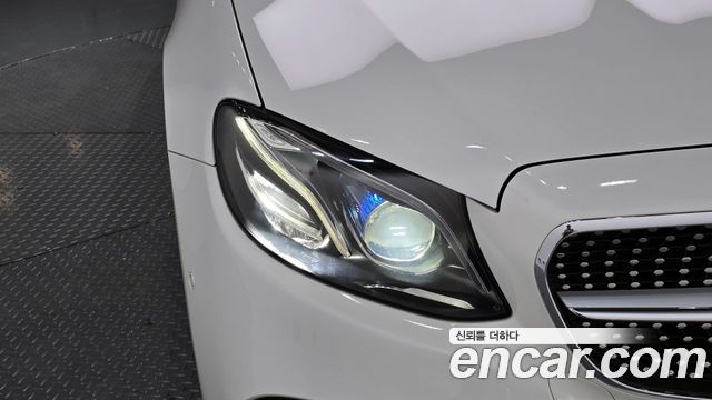 Mercedes-Benz E-Class E400 Cabriolet