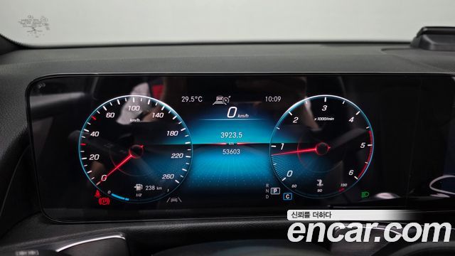 Mercedes-Benz GLB-Class GLB200 d
