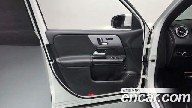 Mercedes-Benz GLB-Class GLB200 d