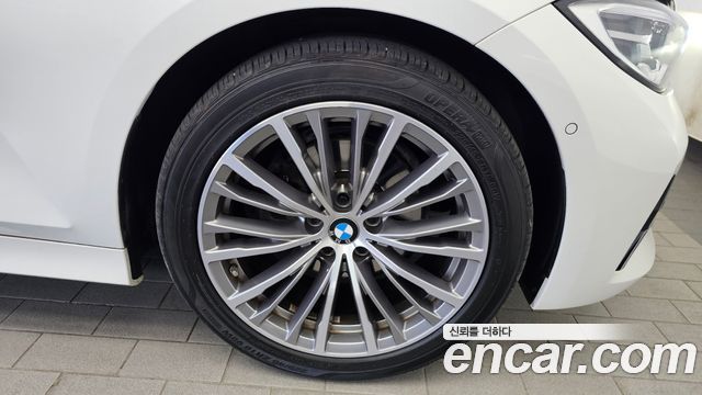 BMW 3-Series 320d Luxury