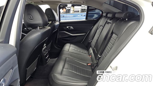 BMW 3-Series 320d Luxury
