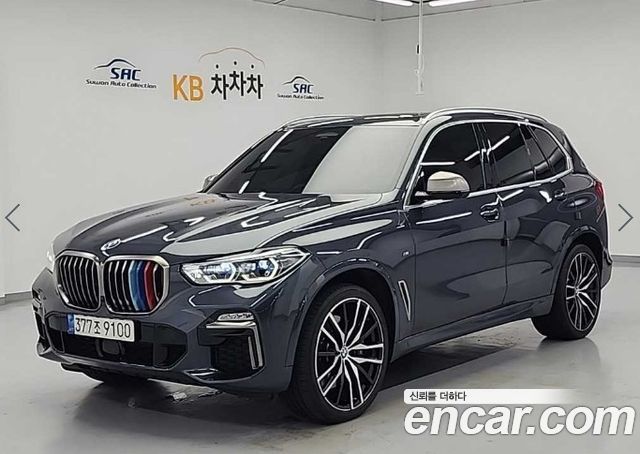 BMW X5 M50i