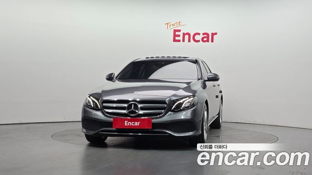 Mercedes-Benz E-Class E200 Avantgarde