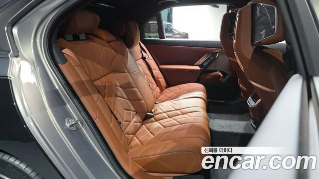 BMW 7-Series 740i xDrive M Sport Limited