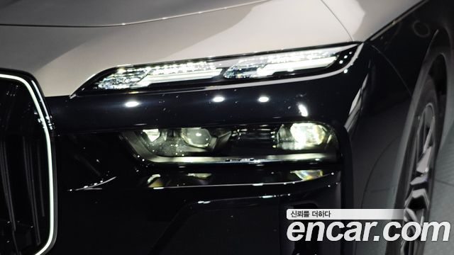 BMW 7-Series 740i xDrive M Sport Limited
