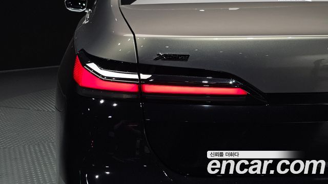 BMW 7-Series 740i xDrive M Sport Limited
