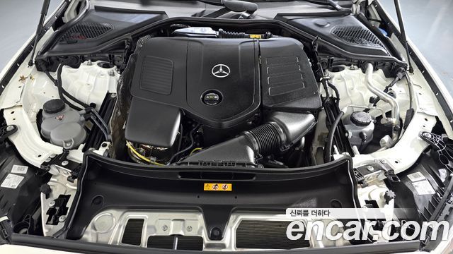 Mercedes-Benz E-Class E200 Avantgarde