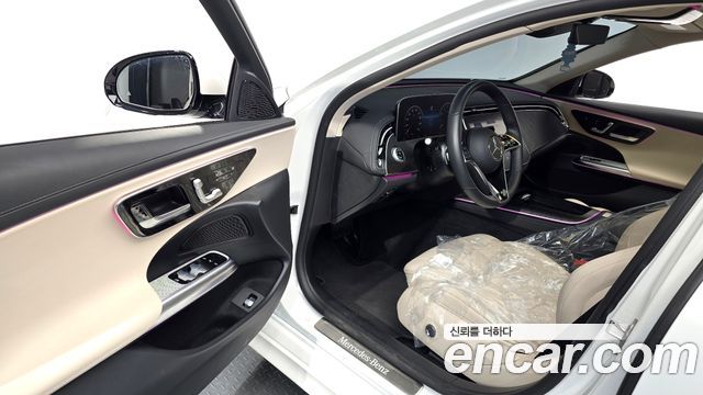 Mercedes-Benz E-Class E200 Avantgarde