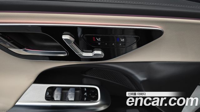 Mercedes-Benz E-Class E200 Avantgarde