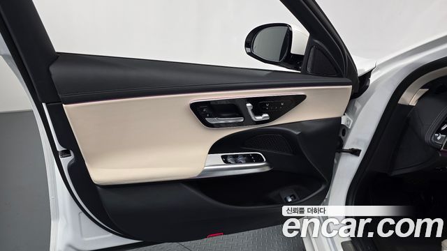 Mercedes-Benz E-Class E200 Avantgarde