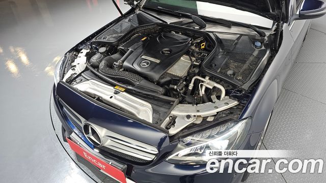 Mercedes-Benz C-Class C200 AMG Line