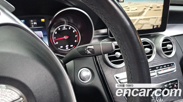 Mercedes-Benz C-Class C200 AMG Line