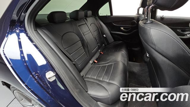 Mercedes-Benz C-Class C200 AMG Line