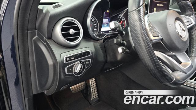 Mercedes-Benz C-Class C200 AMG Line