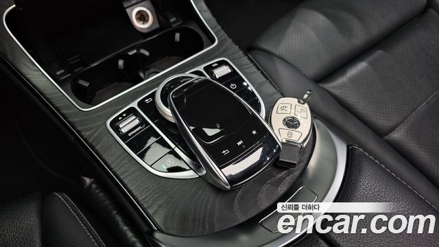 Mercedes-Benz C-Class C200 AMG Line