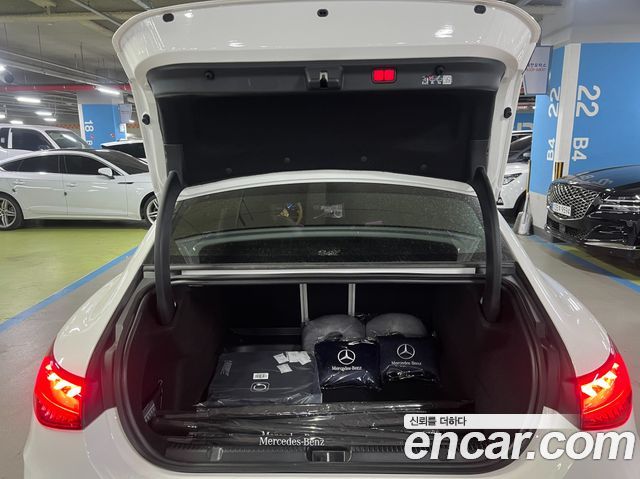 Mercedes-Benz EQE EQE350+
