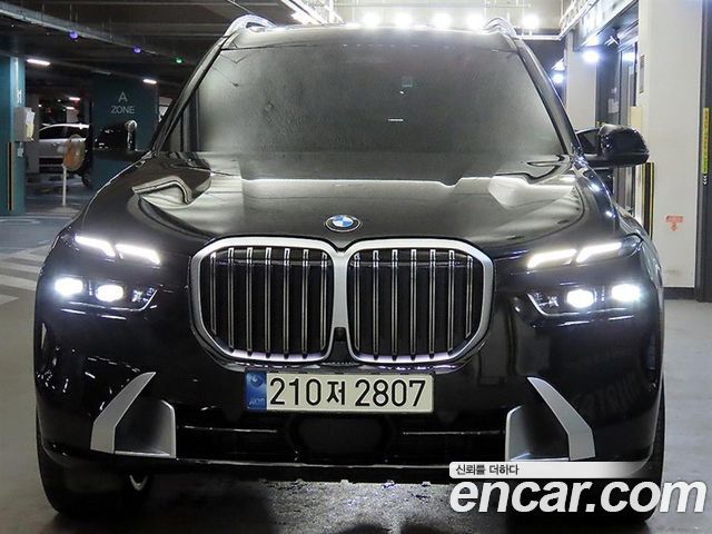 BMW X7 xDrive 40i Design Pure Excellence 6-Seater