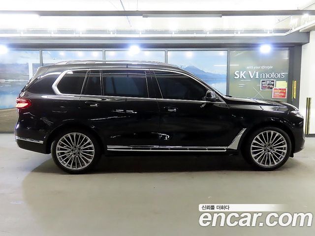BMW X7 xDrive 40i Design Pure Excellence 6-Seater