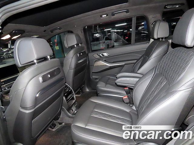 BMW X7 xDrive 40i Design Pure Excellence 6-Seater