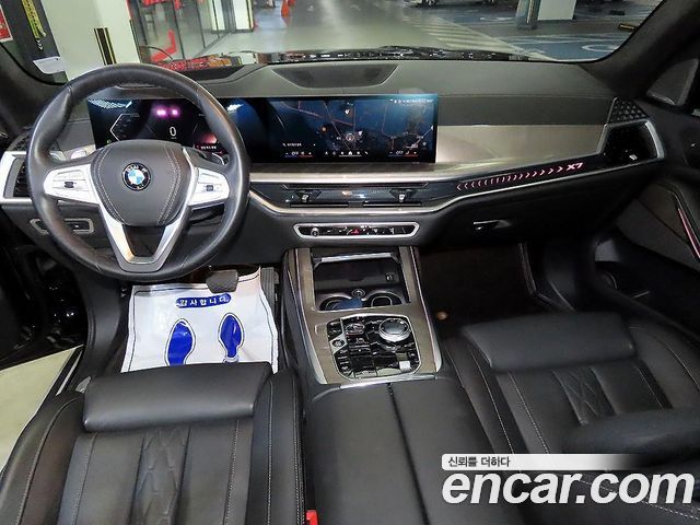 BMW X7 xDrive 40i Design Pure Excellence 6-Seater